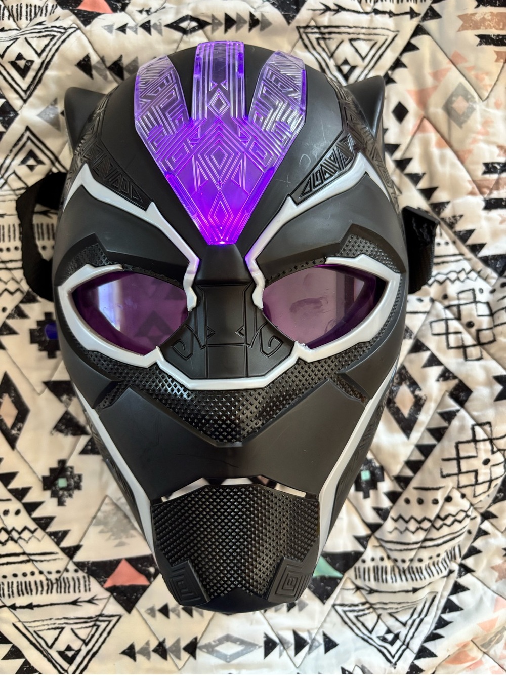 Black Panther-Style VR/AR Mask with Purple Accents
